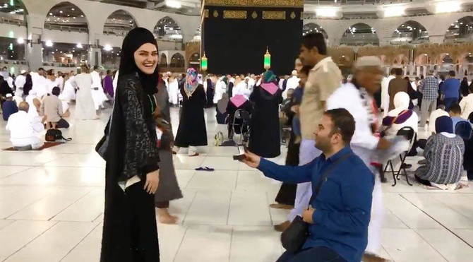 Turkish Man Proposes Girlfriend in Front of Kaaba, Haram.