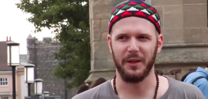 He wanted to kill Muslims, ended up becoming a Muslim himself